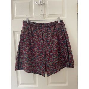 Lululemon Men’s Pace Breaker 9” Lined Shorts Red Camo Size XL